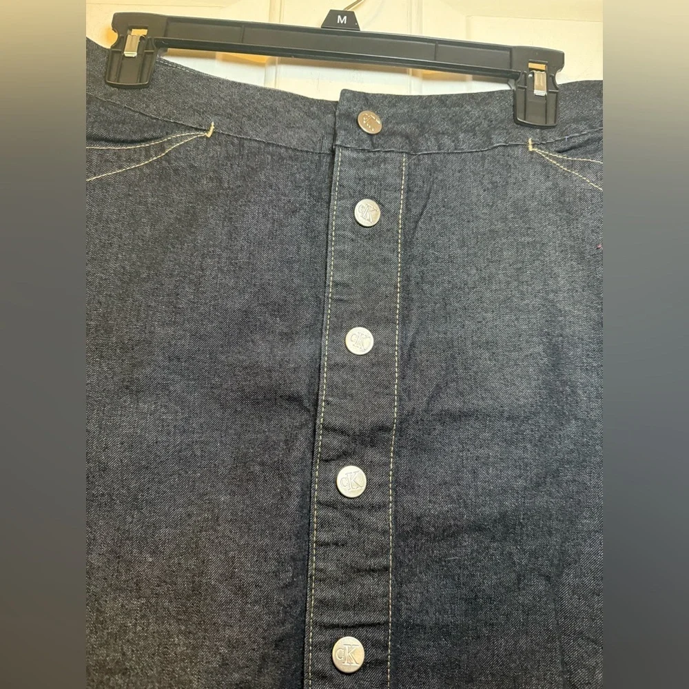 Calvin Klein Snap Front Denim Mini Skirt Size 8 Dark Wash CK Jeans